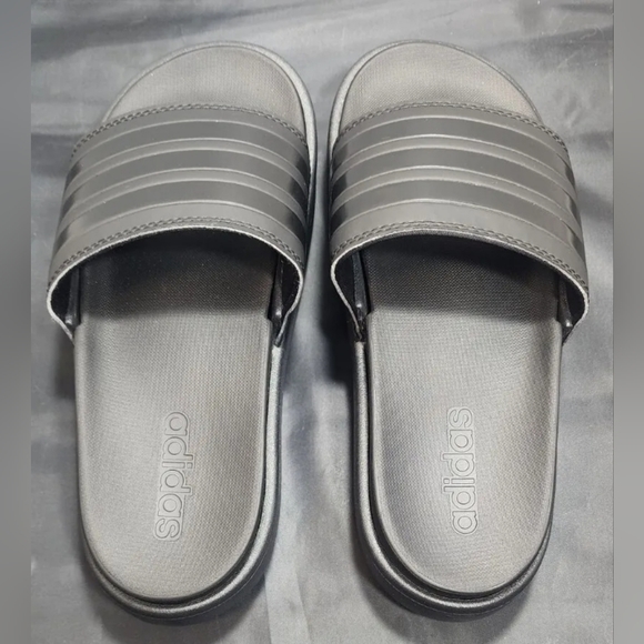 ADIDAS Adilette Platform Slides - Picture 5 of 7